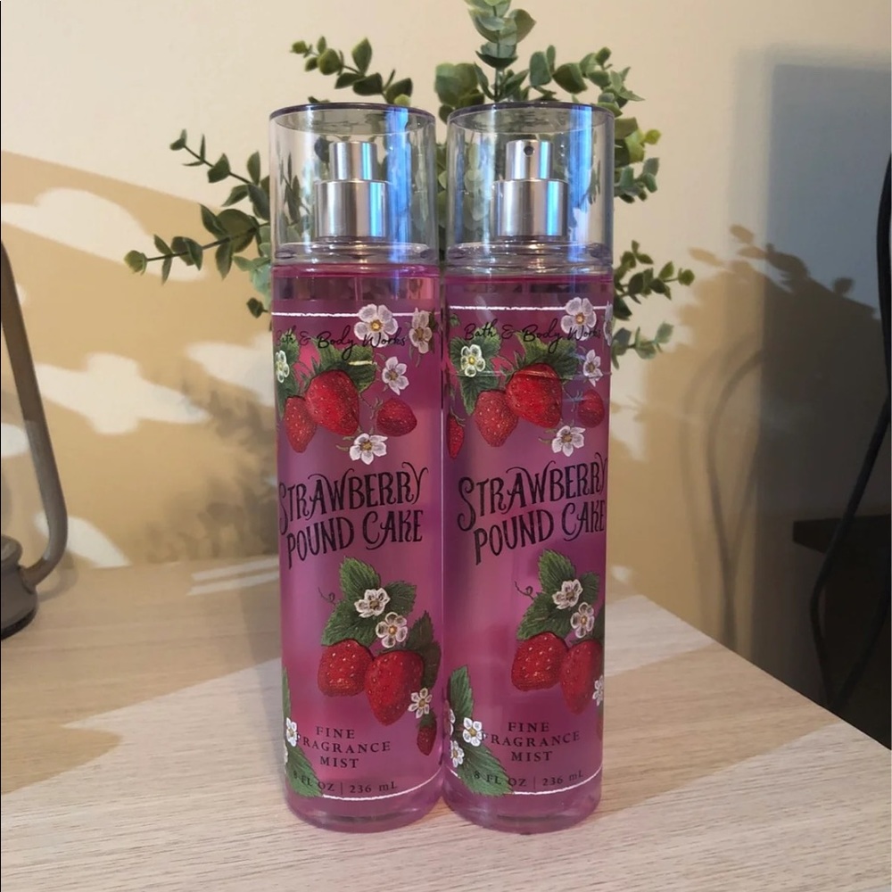 Bath and Body Works Strawberry Poundcake Spray